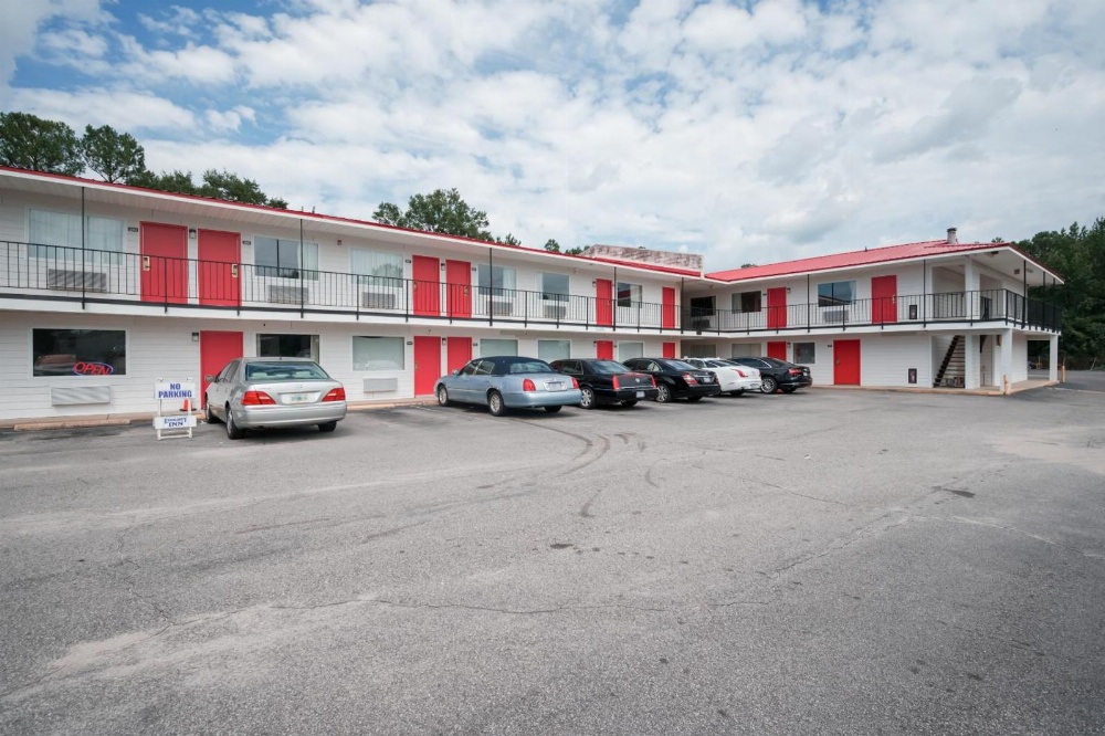 OYO Hotel Fayetteville S Eastern Blvd Main image